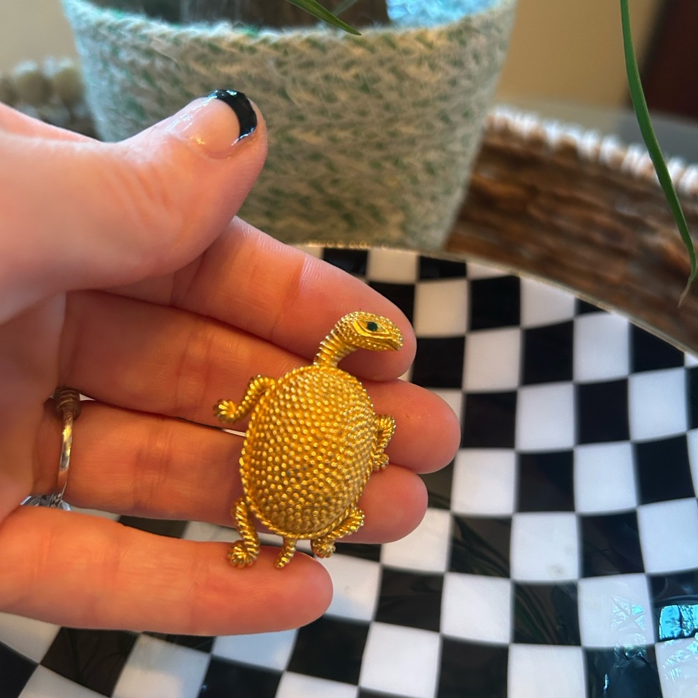 Vintage Gold Textured Turtle Brooch with Green Rhinestone Eyes